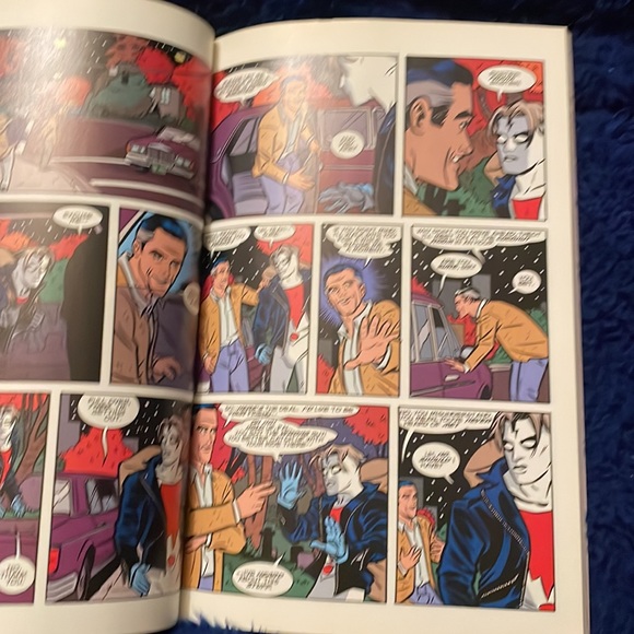 Madman Mike Allred’s the exit of dr boiffard. Like new sells fur 44.99 on Amazon - Picture 3 of 5